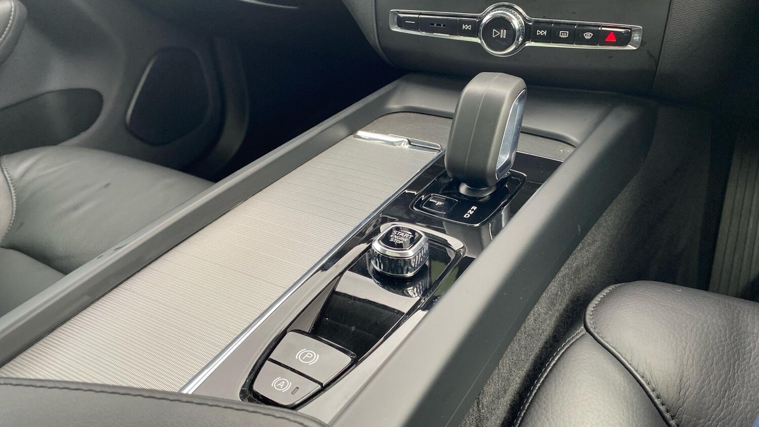 Used Volvo XC60 2023 for sale - 76752673: Photo 27