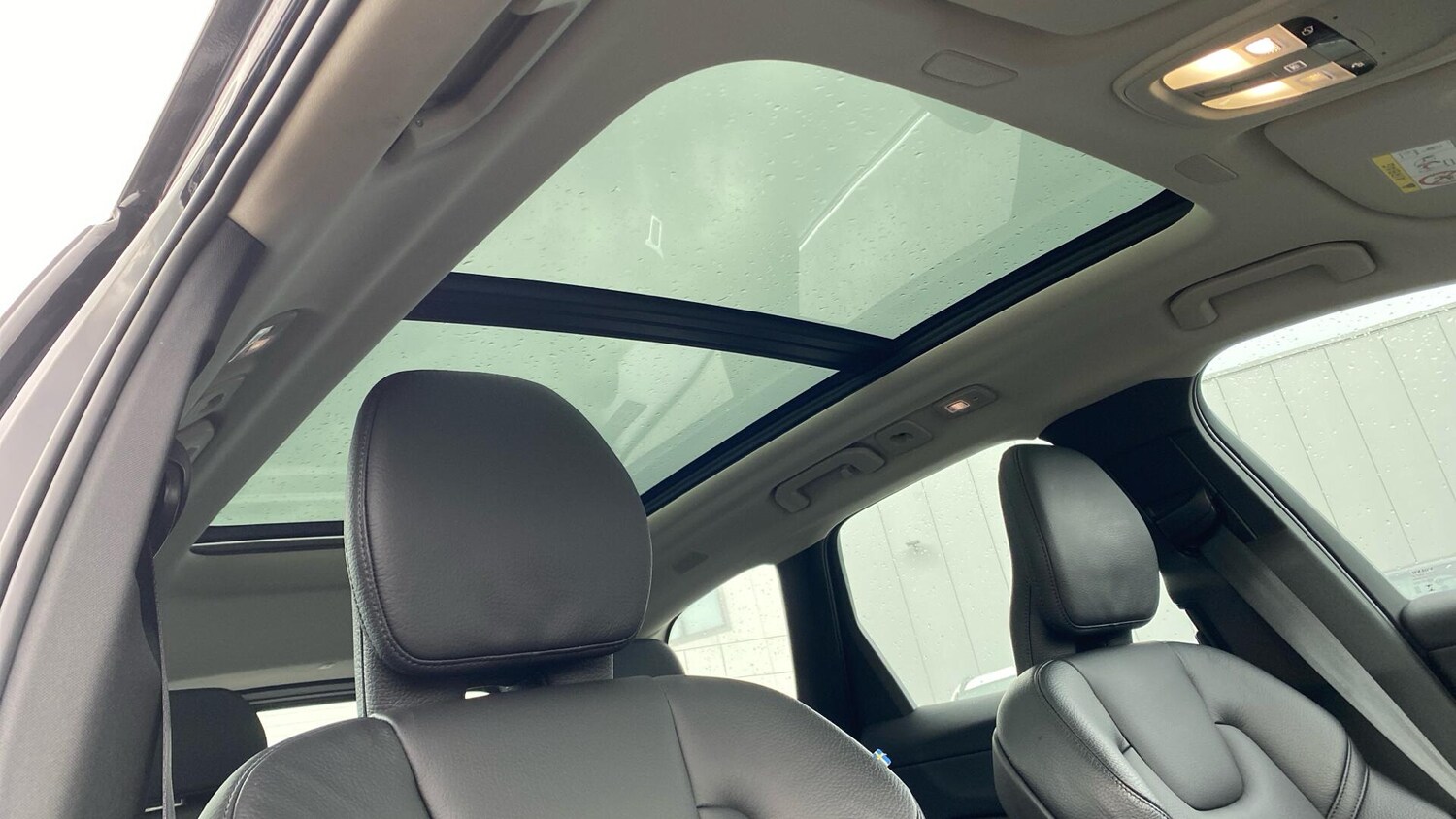 Used Volvo XC60 2023 for sale - 76752673: Photo 32