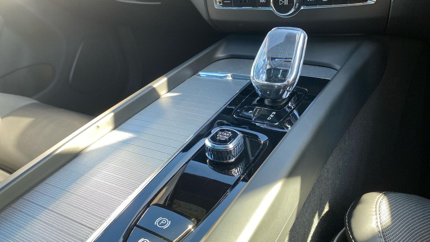 Used Volvo XC60 2025 for sale - 77939342: Photo 12