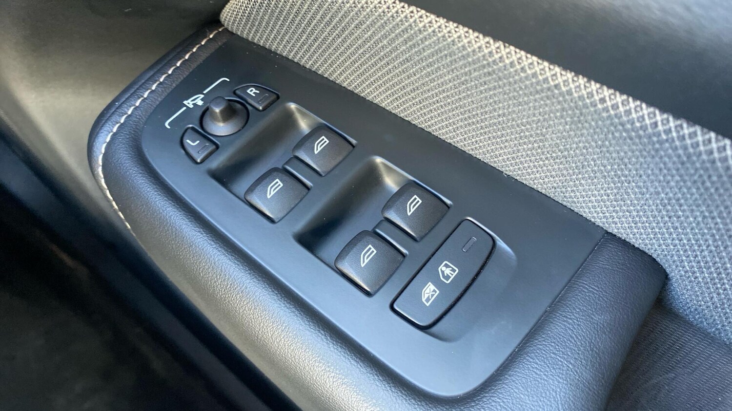 Used Volvo XC60 2025 for sale - 77939342: Photo 20