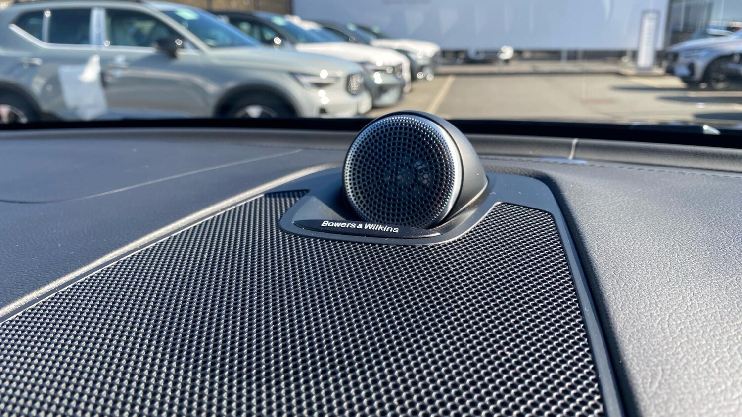 Used Volvo XC60 2025 for sale - 77939342: Photo 37