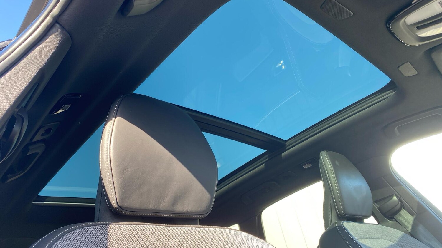 Used Volvo XC60 2025 for sale - 77939342: Photo 38