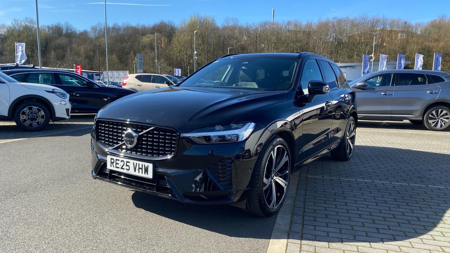 Used Volvo XC60 2025 for sale - 77939342: Photo 4