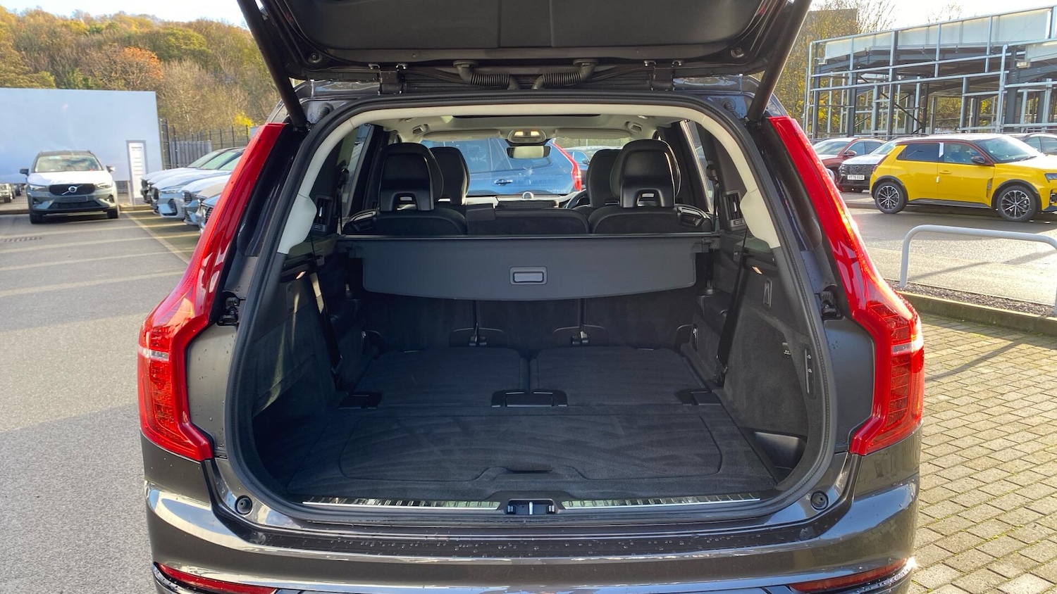 Used Volvo XC90 2025 for sale - 76592023: Photo 13