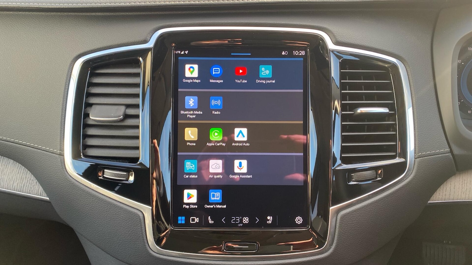 Used Volvo XC90 2025 for sale - 76592023: Photo 14