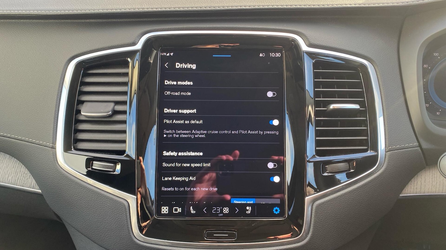 Used Volvo XC90 2025 for sale - 76592023: Photo 15