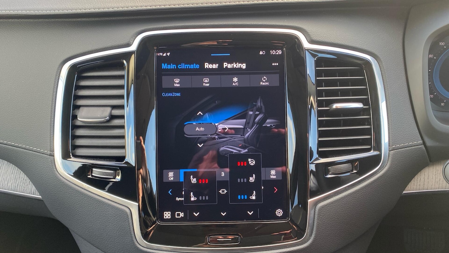 Used Volvo XC90 2025 for sale - 76592023: Photo 17