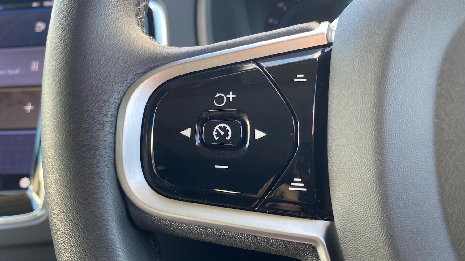 Used Volvo XC90 2025 for sale - 76592023: Photo 21