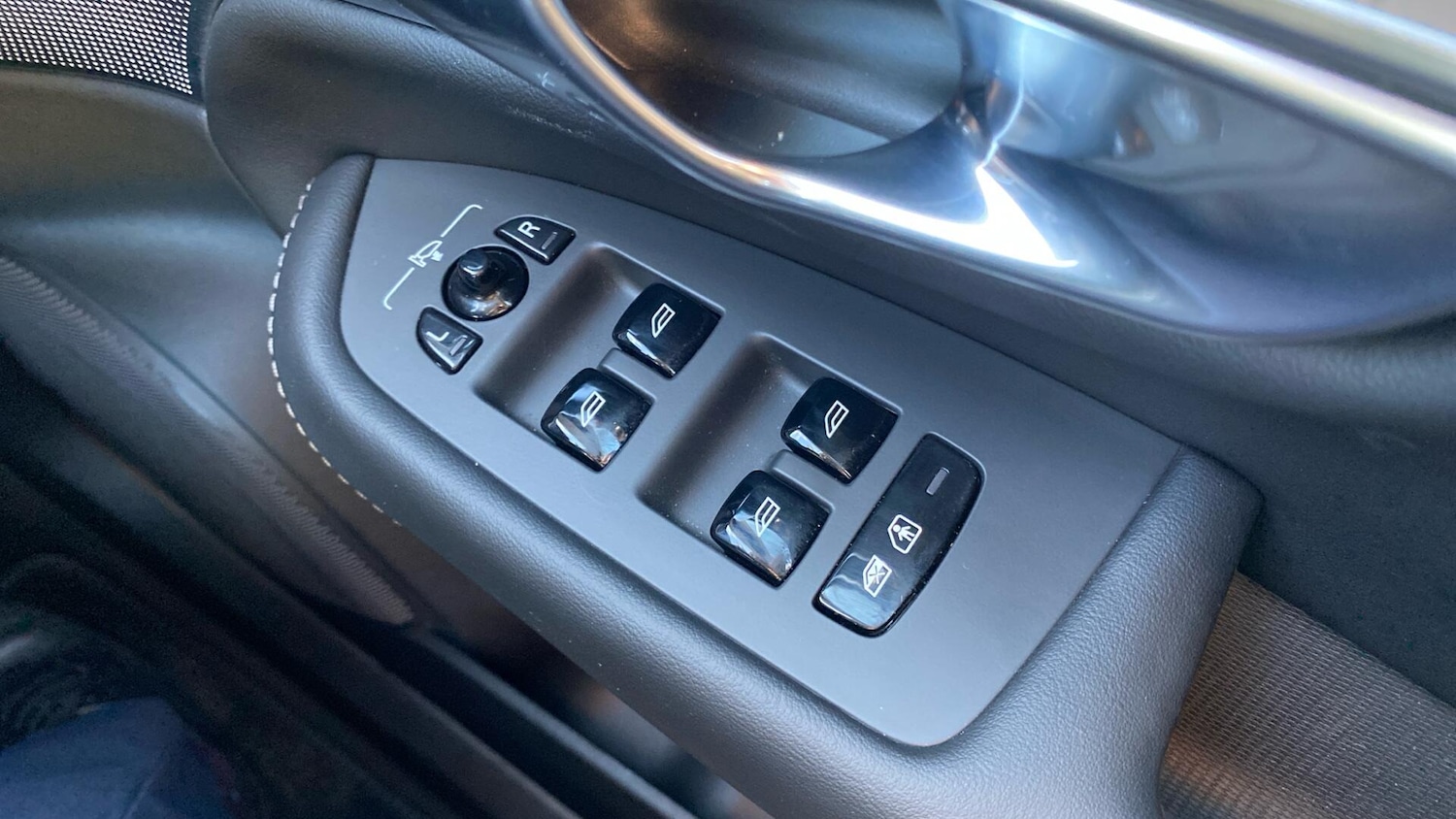 Used Volvo XC90 2025 for sale - 76592023: Photo 24