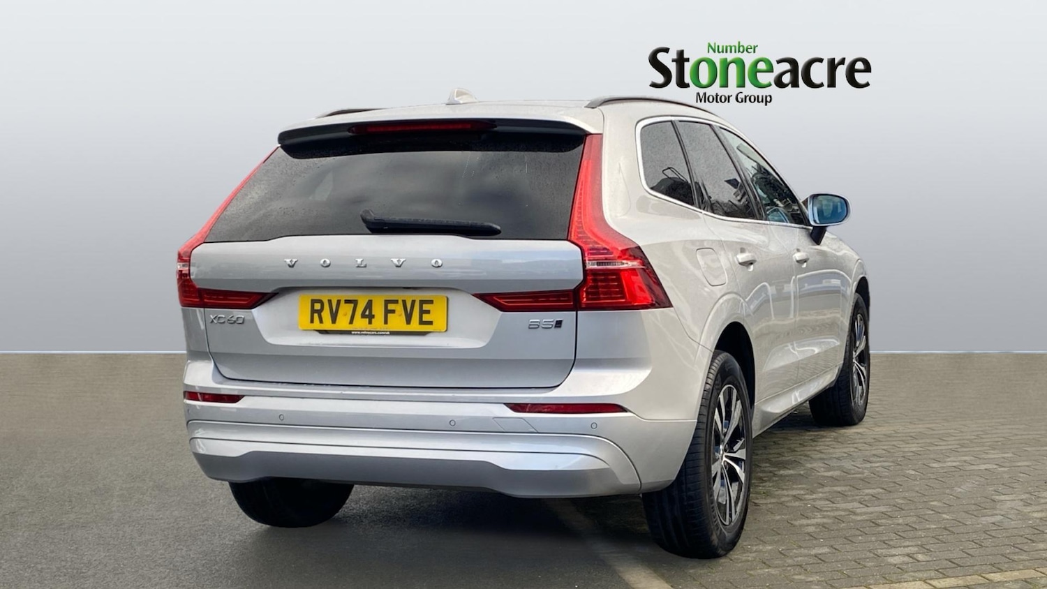 Used Volvo XC60 2024 for sale - 76633149: Photo 2