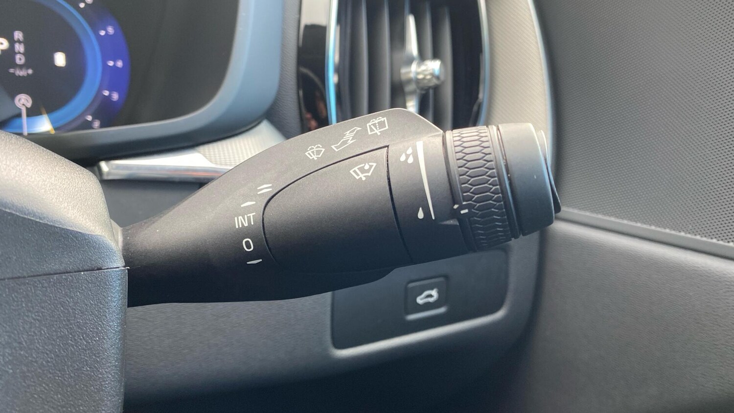 Used Volvo XC60 2024 for sale - 76633149: Photo 22