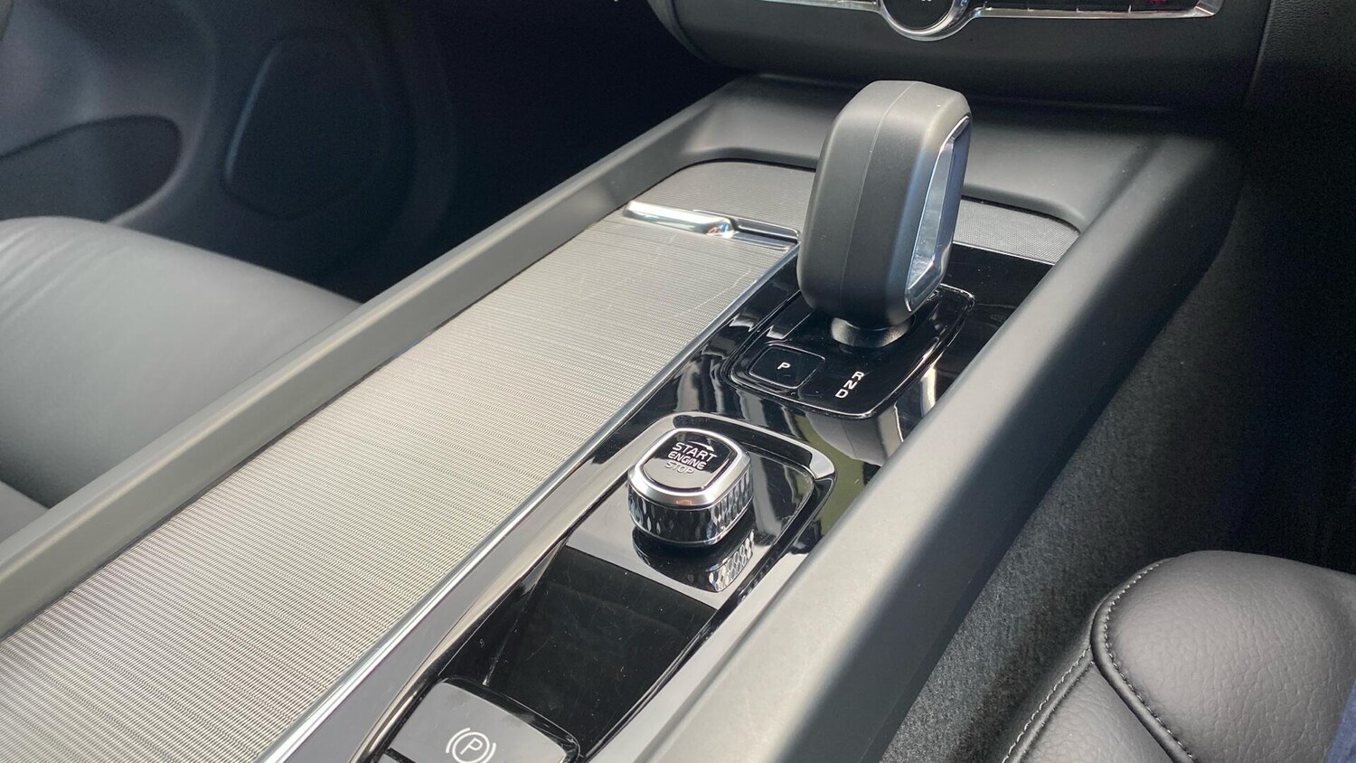 Used Volvo XC60 2024 for sale - 76633149: Photo 25