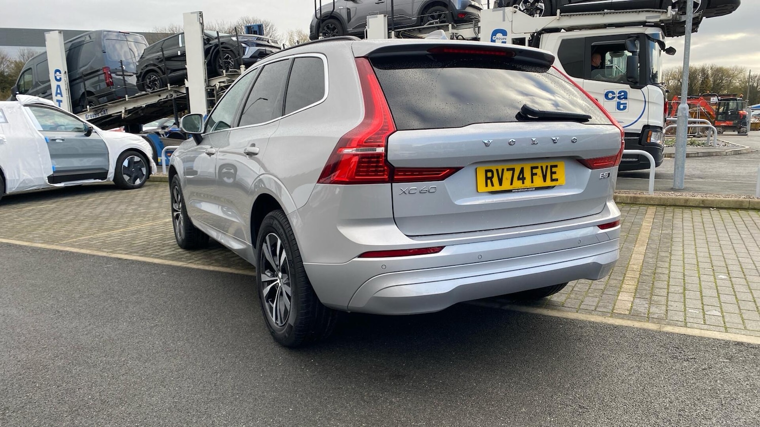 Used Volvo XC60 2024 for sale - 76633149: Photo 37