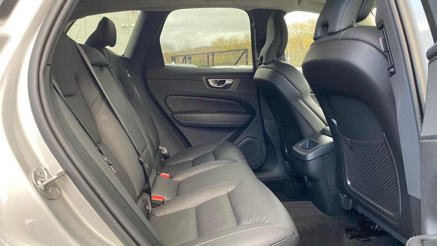 Used Volvo XC60 2024 for sale - 76633149: Photo 7