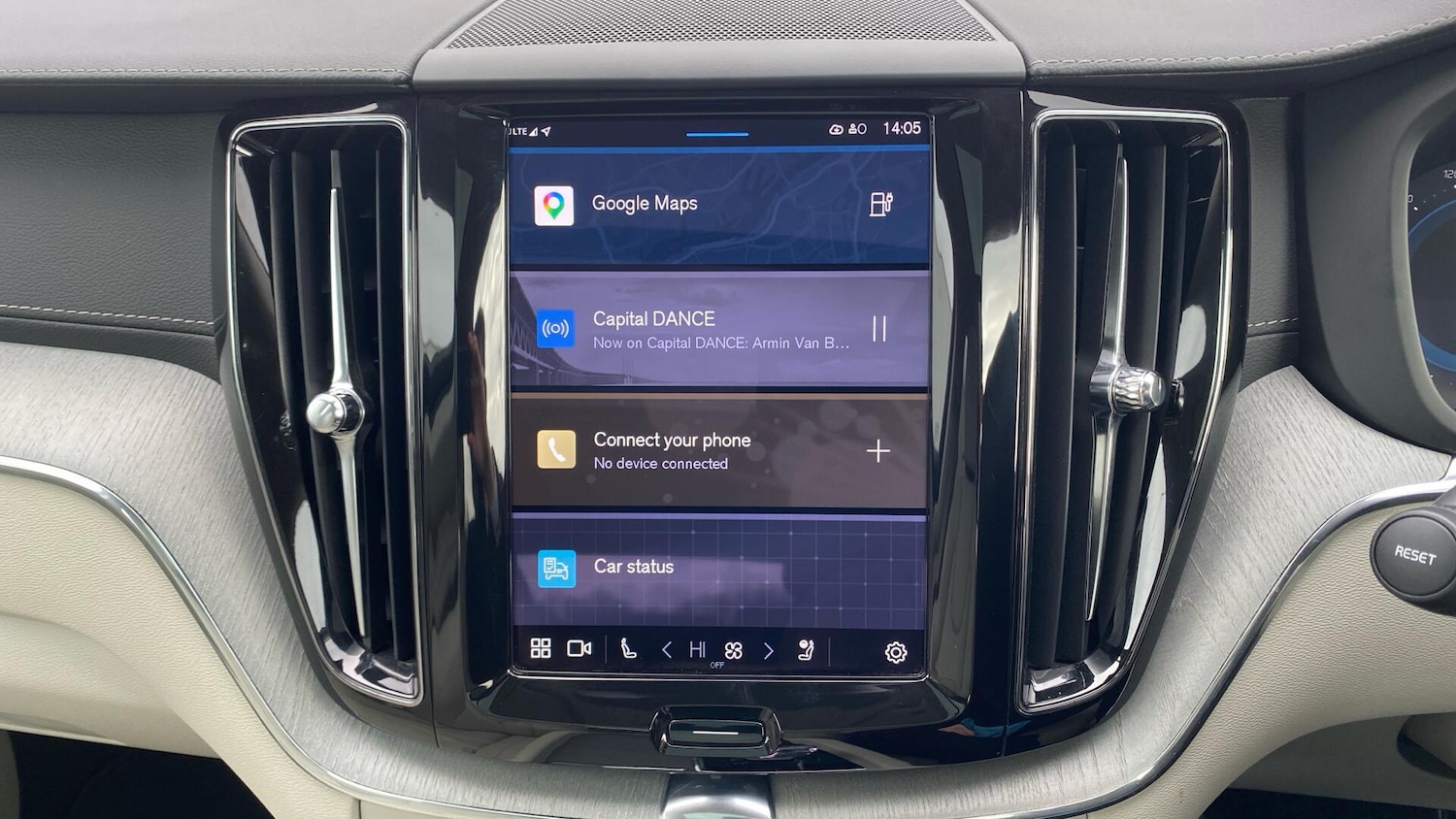 Used Volvo XC60 2025 for sale - 77924814: Photo 12