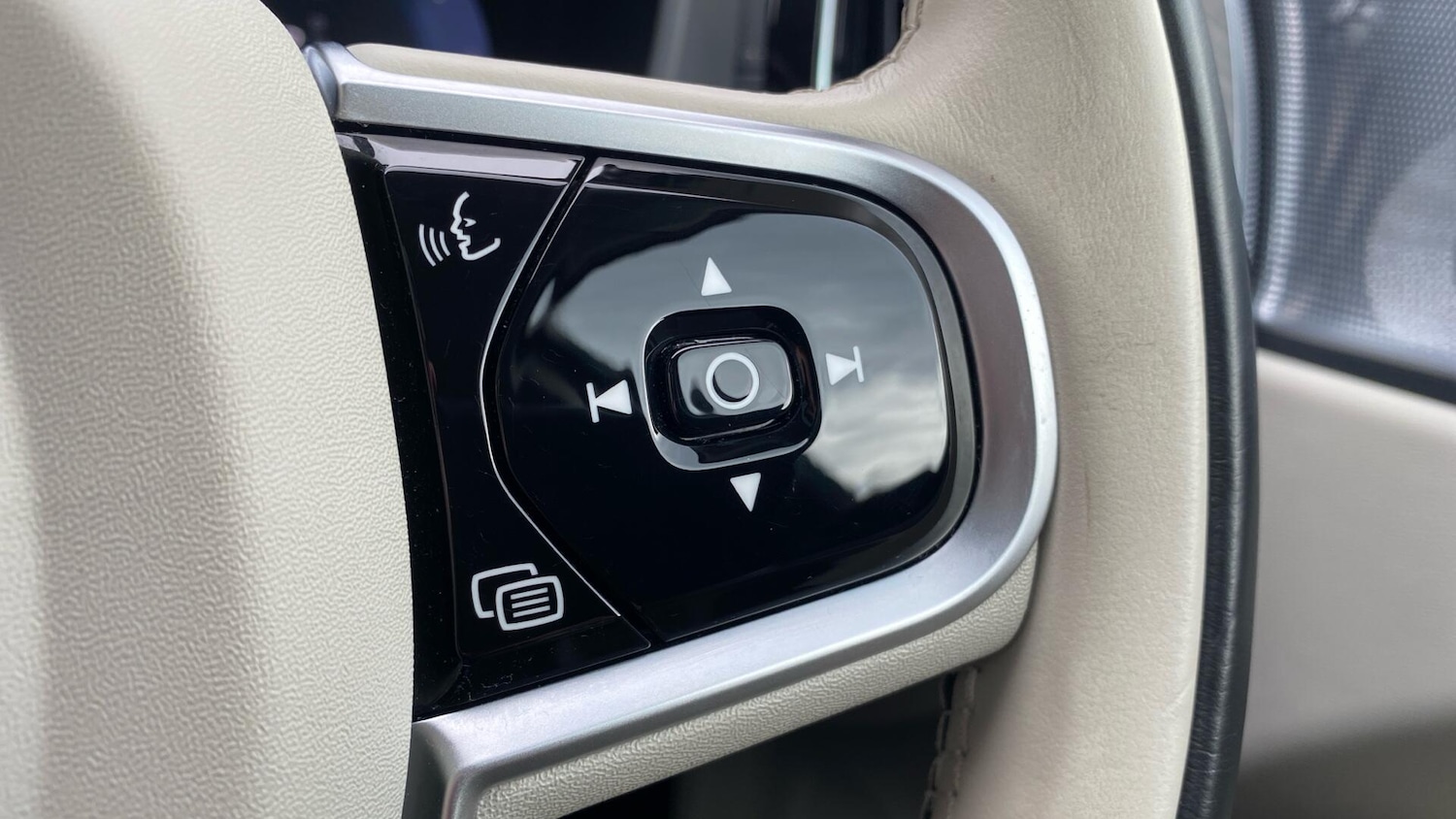 Used Volvo XC60 2025 for sale - 77924814: Photo 21