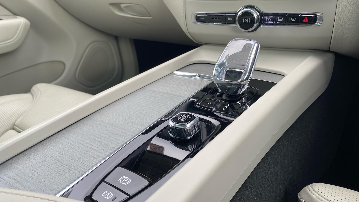 Used Volvo XC60 2025 for sale - 77924814: Photo 25