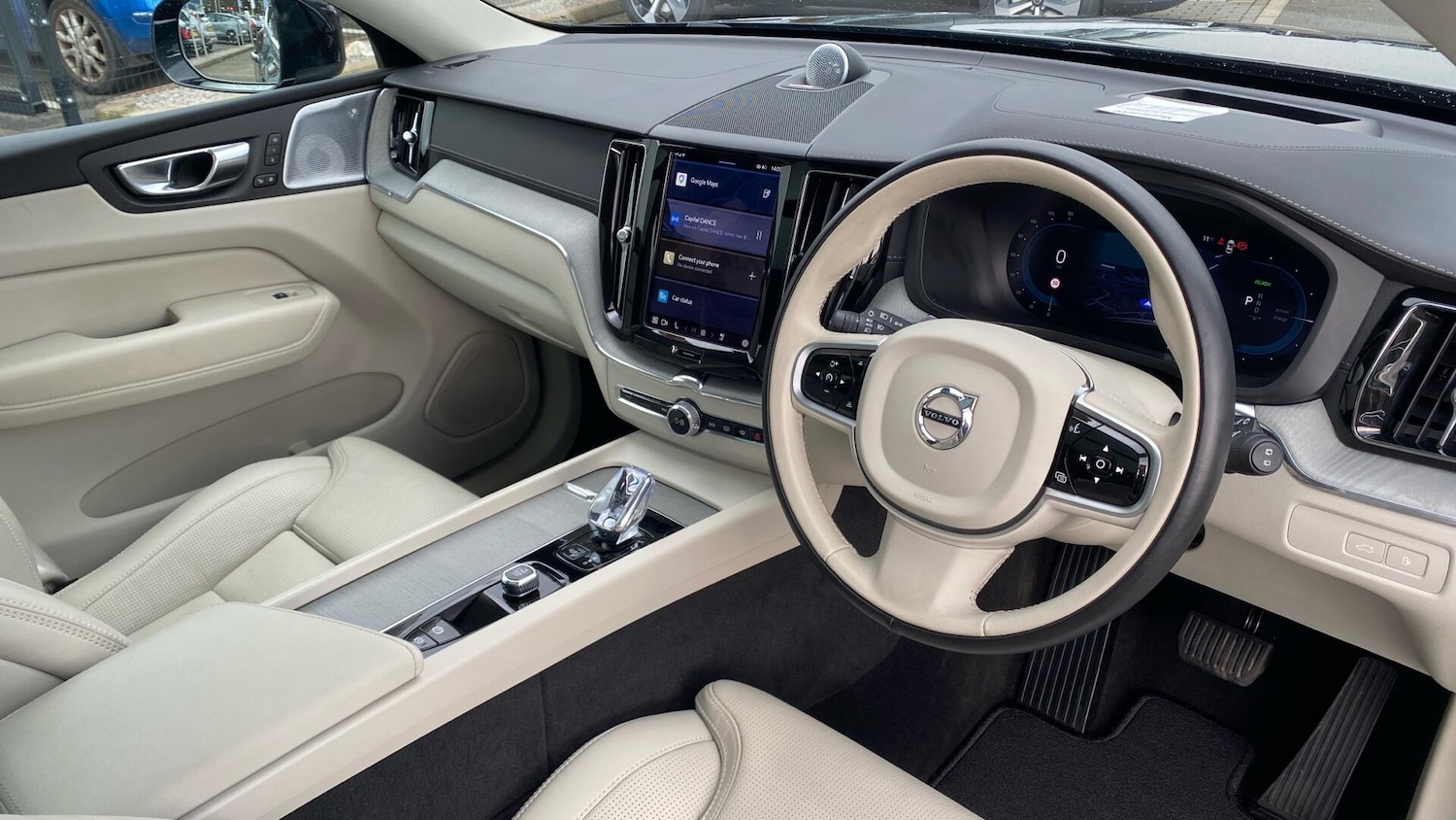 Used Volvo XC60 2025 for sale - 77924814: Photo 4