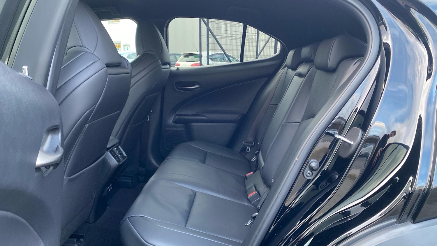 Used Lexus UX 2019 for sale - 77305465: Photo 14