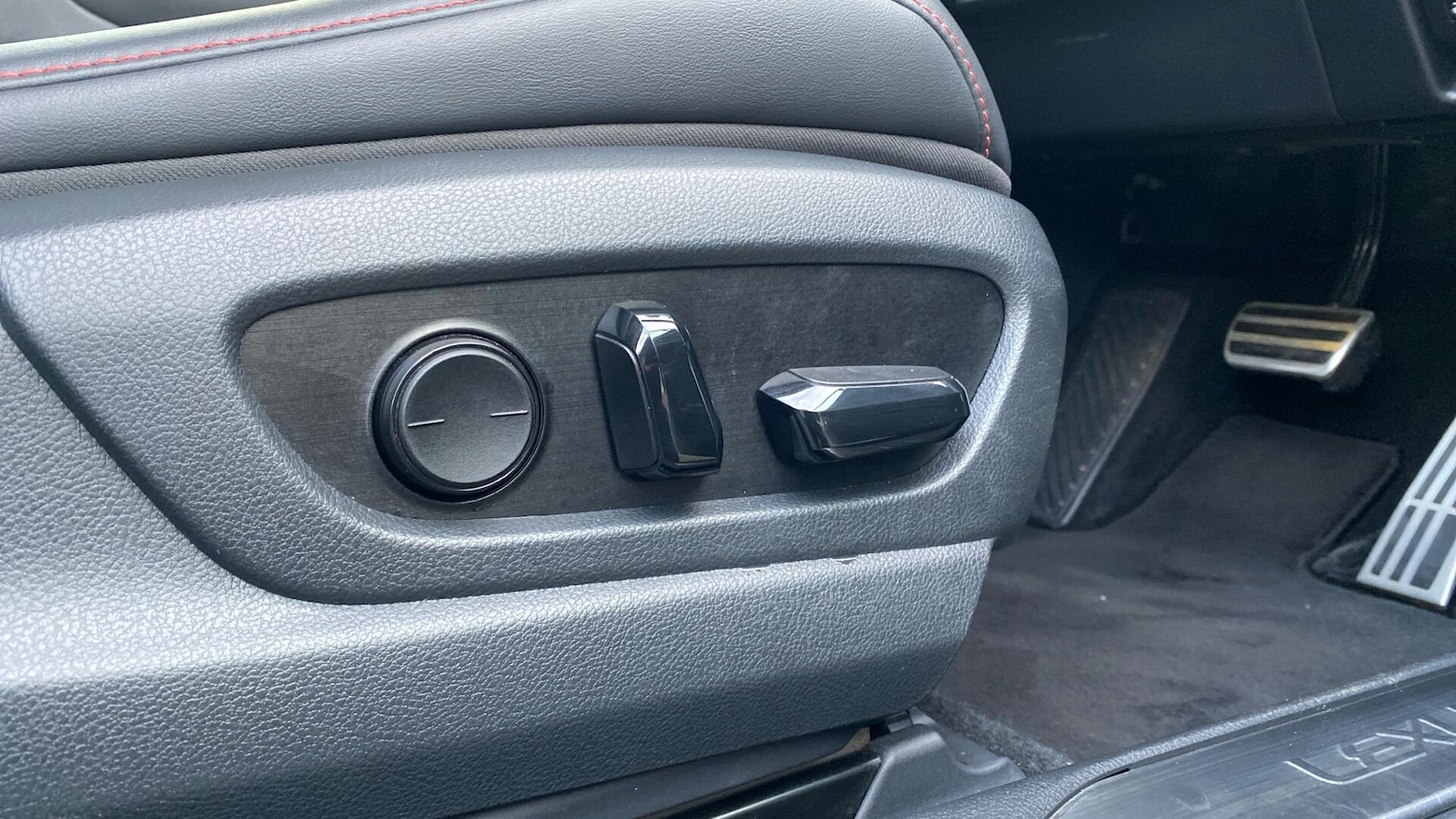 Used Lexus UX 2019 for sale - 77305465: Photo 24