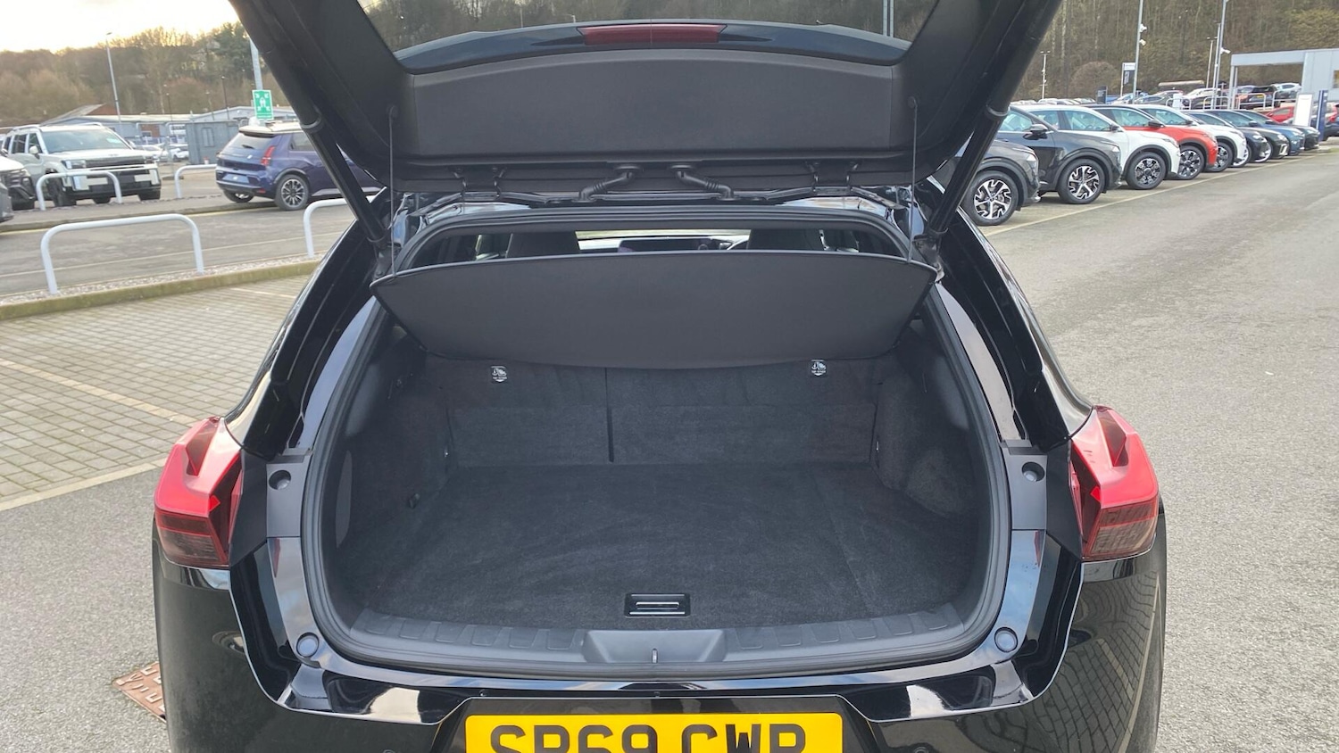 Used Lexus UX 2019 for sale - 77305465: Photo 42