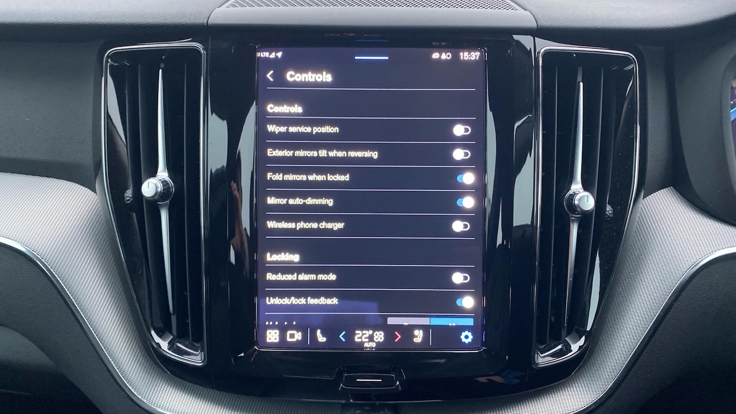 Used Volvo XC60 2023 for sale - 77230067: Photo 31