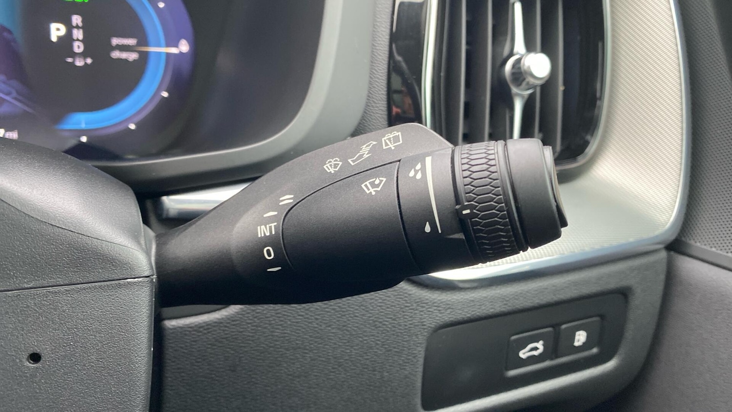 Used Volvo XC60 2023 for sale - 77612153: Photo 17