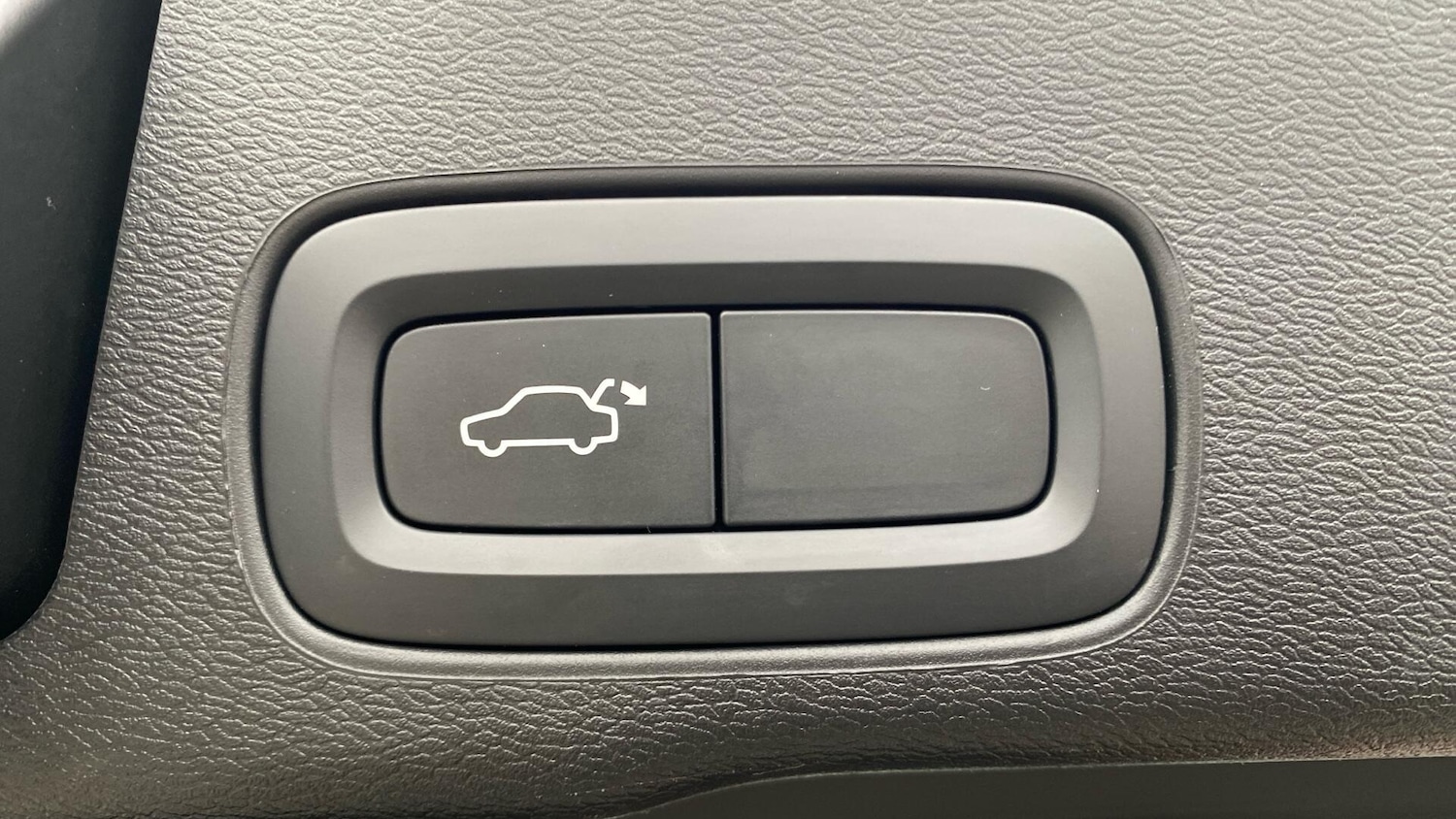 Used Volvo XC60 2023 for sale - 77612153: Photo 22