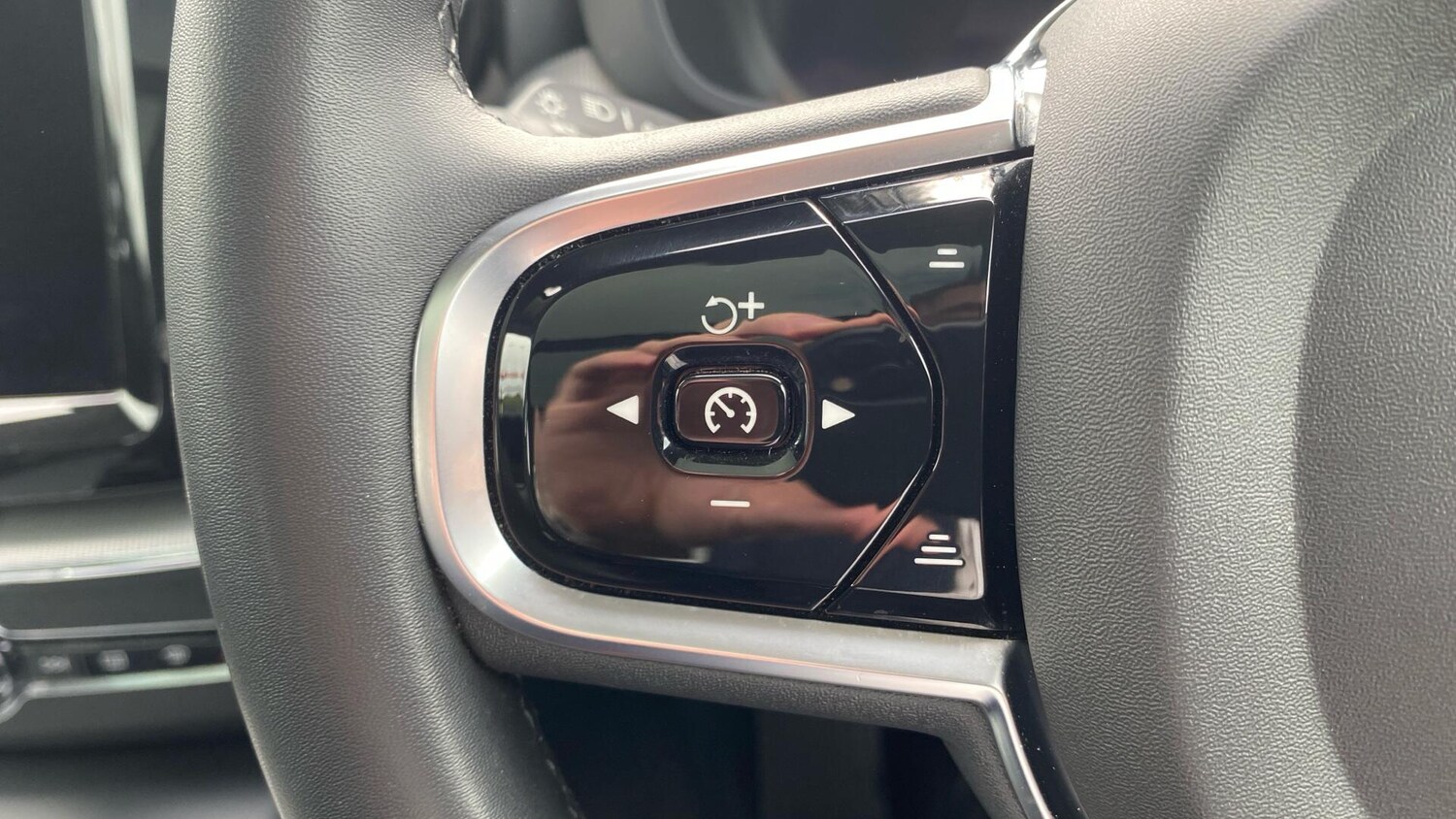 Used Volvo XC60 2023 for sale - 76001624: Photo 19