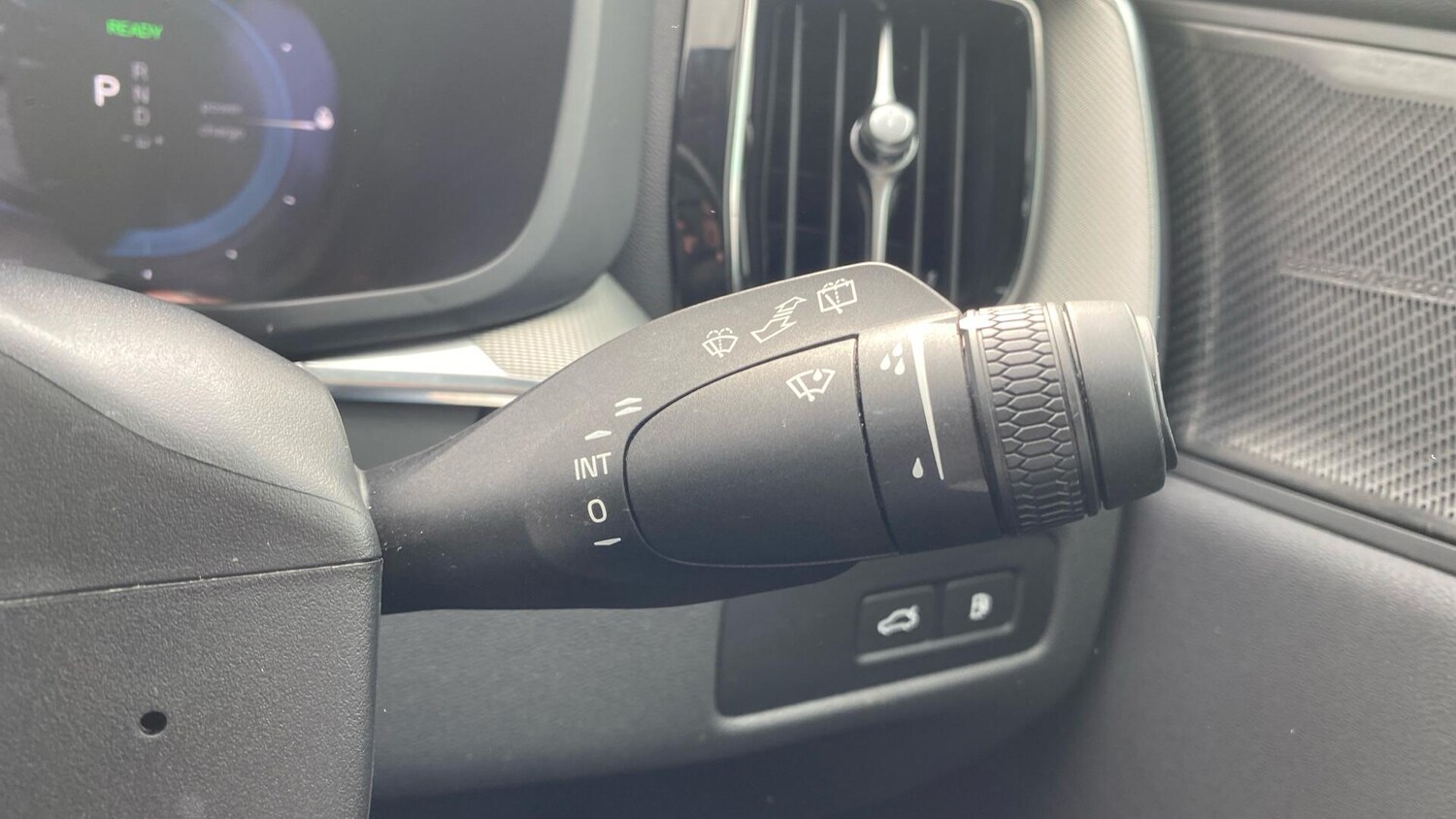 Used Volvo XC60 2023 for sale - 76001624: Photo 21