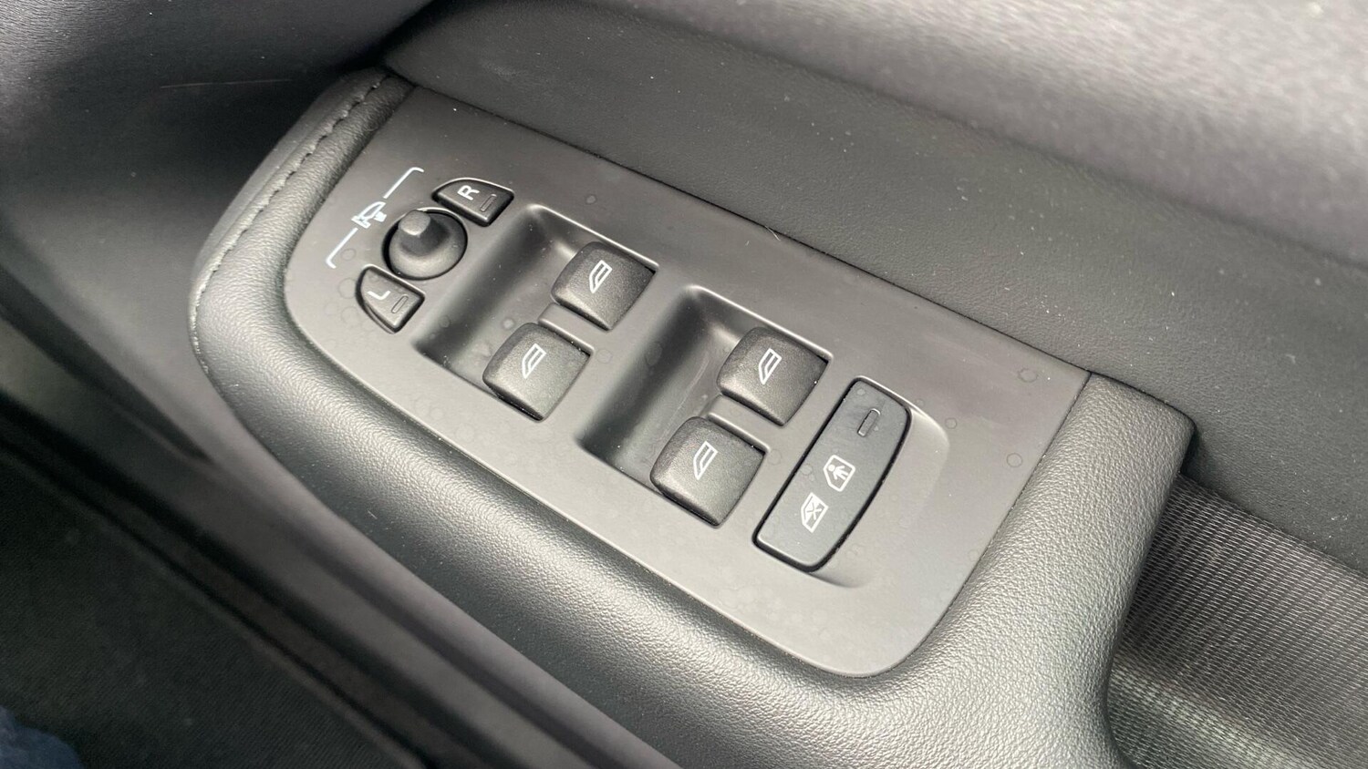 Used Volvo XC60 2023 for sale - 76001624: Photo 22