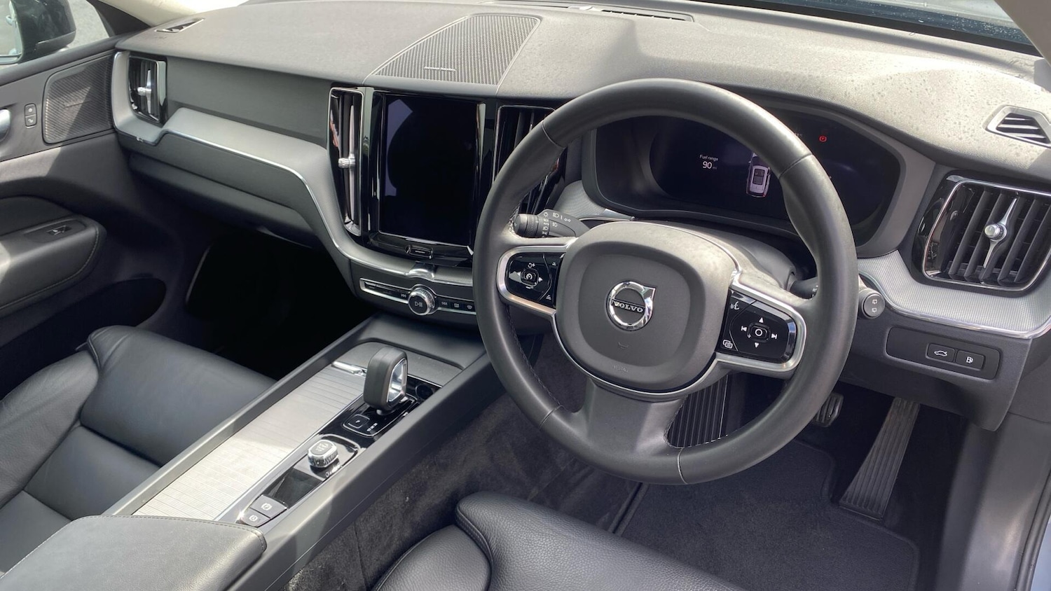 Used Volvo XC60 2023 for sale - 76001624: Photo 4