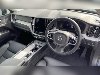 Used Volvo XC60 2023 for sale - 76001624: Photo 4