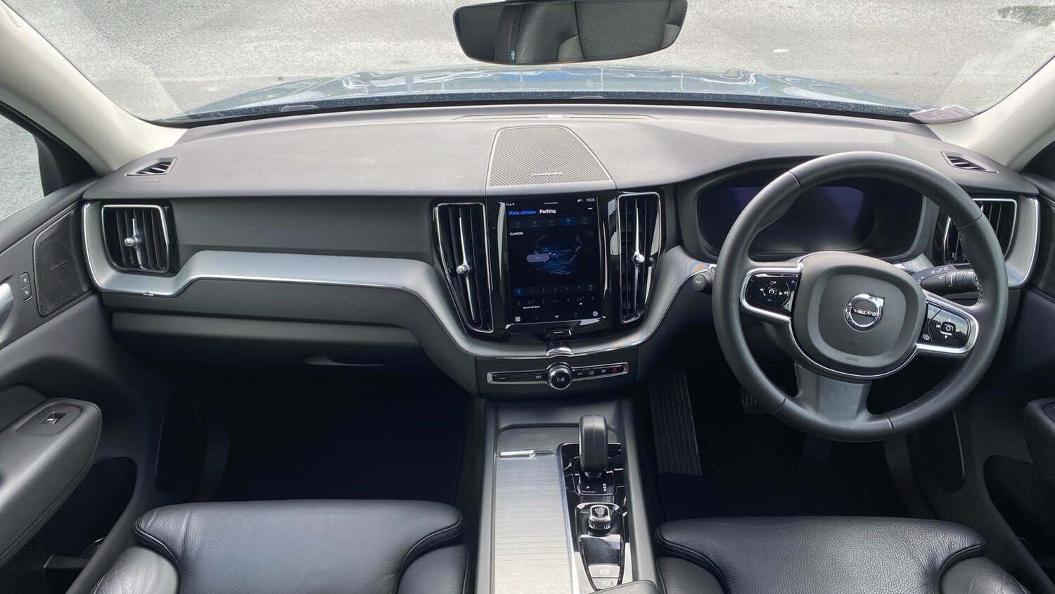 Used Volvo XC60 2023 for sale - 76001624: Photo 5