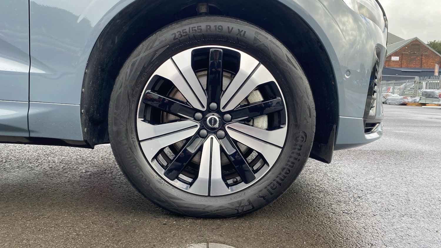 Used Volvo XC60 2023 for sale - 76001624: Photo 9