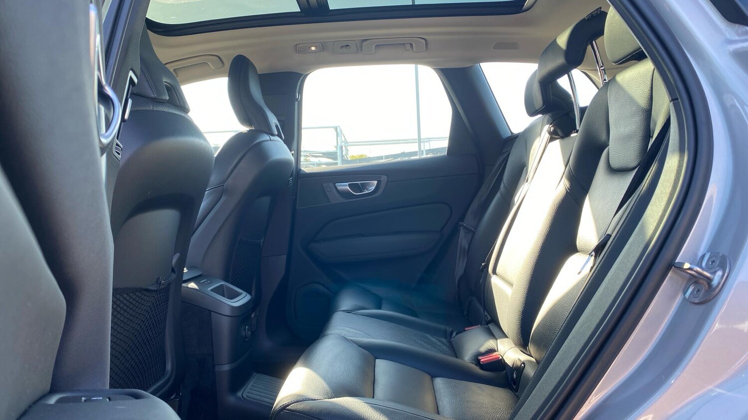 Used Volvo XC60 2023 for sale - 76099359: Photo 35