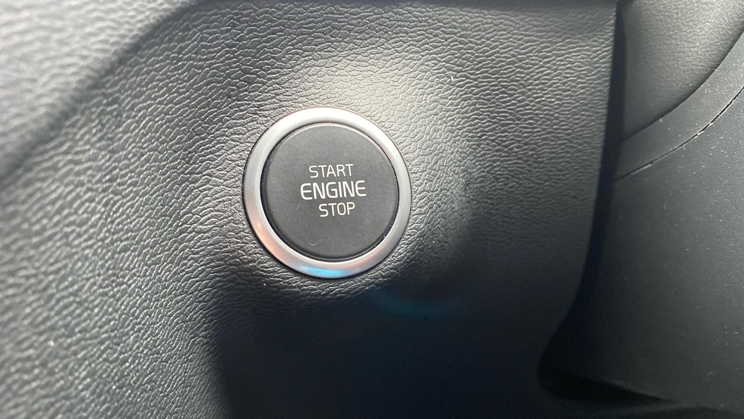 Used Volvo XC40 2021 for sale - 76151796: Photo 24