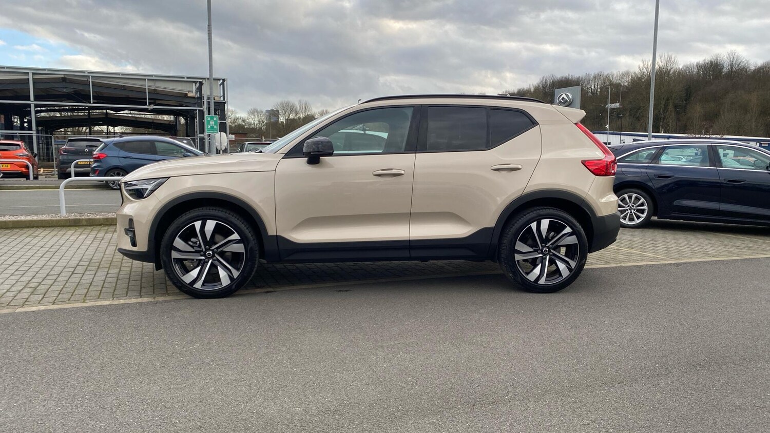Used Volvo XC40 for sale - 77753967: Photo 6