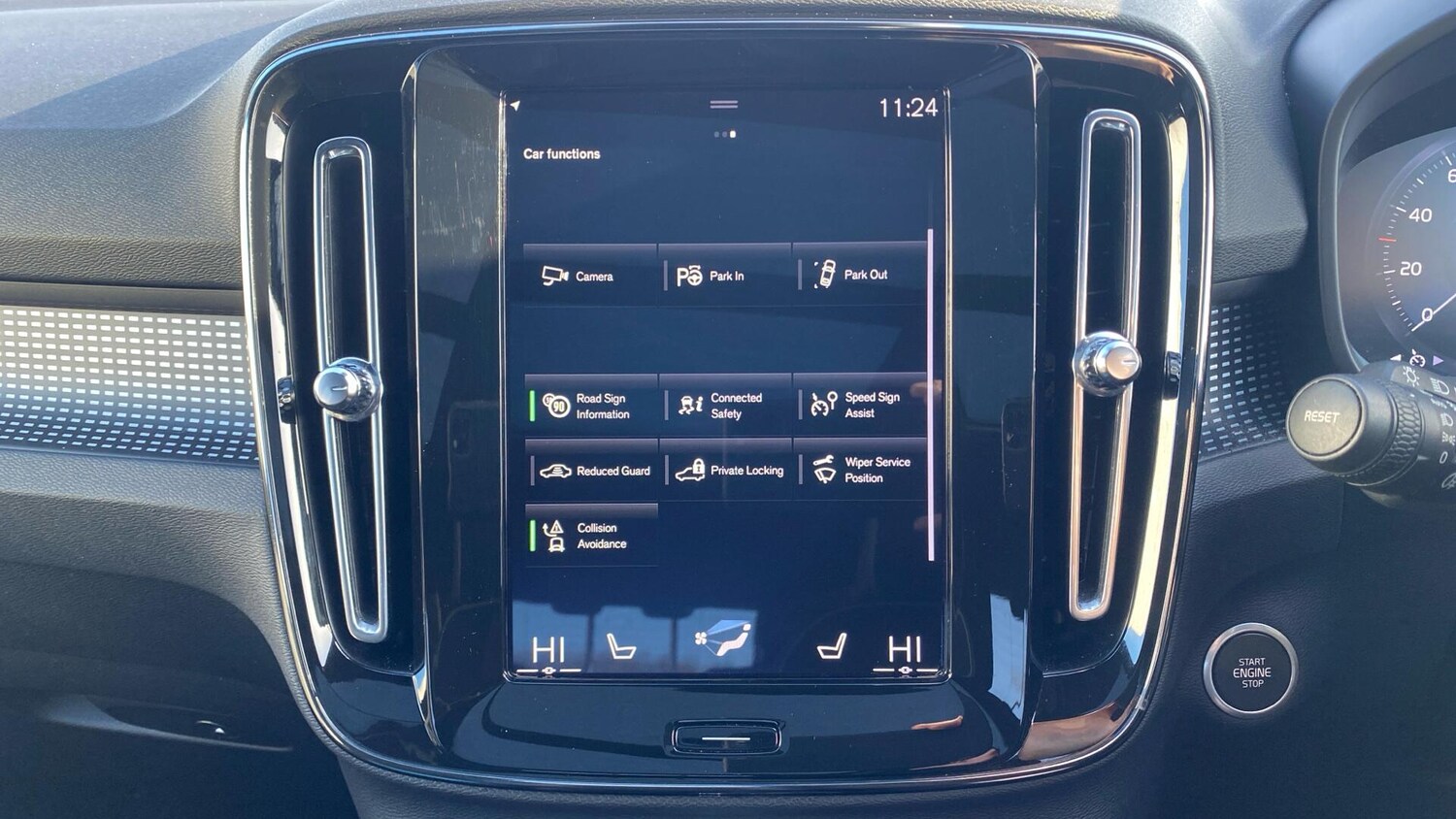 Used Volvo XC40 2020 for sale - 77396417: Photo 32