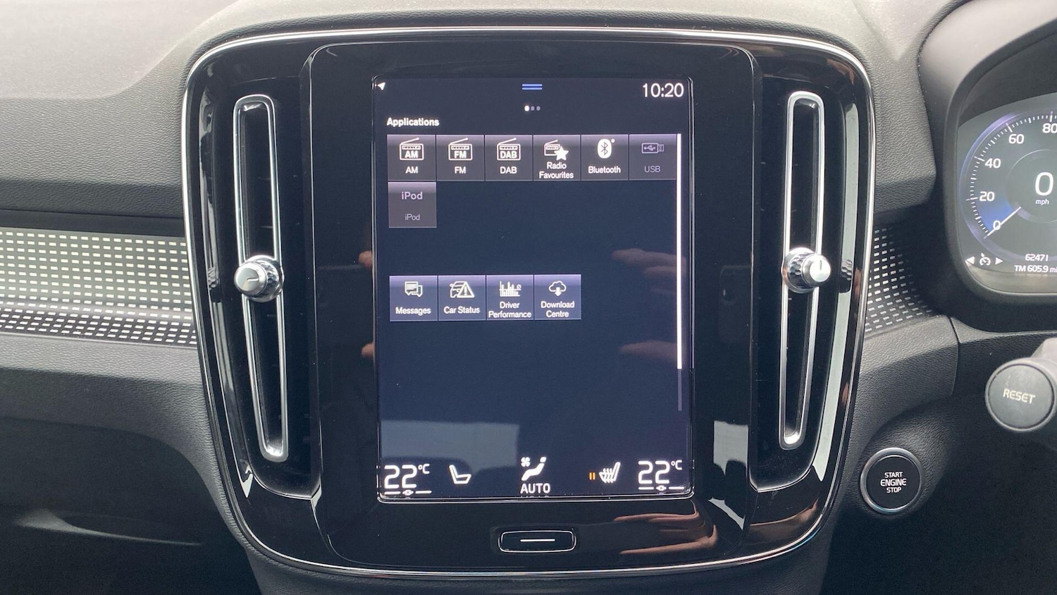 Used Volvo XC40 2019 for sale - 77120190: Photo 25