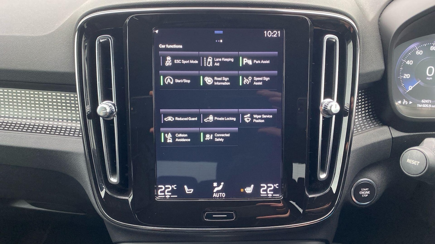 Used Volvo XC40 2019 for sale - 77120190: Photo 28