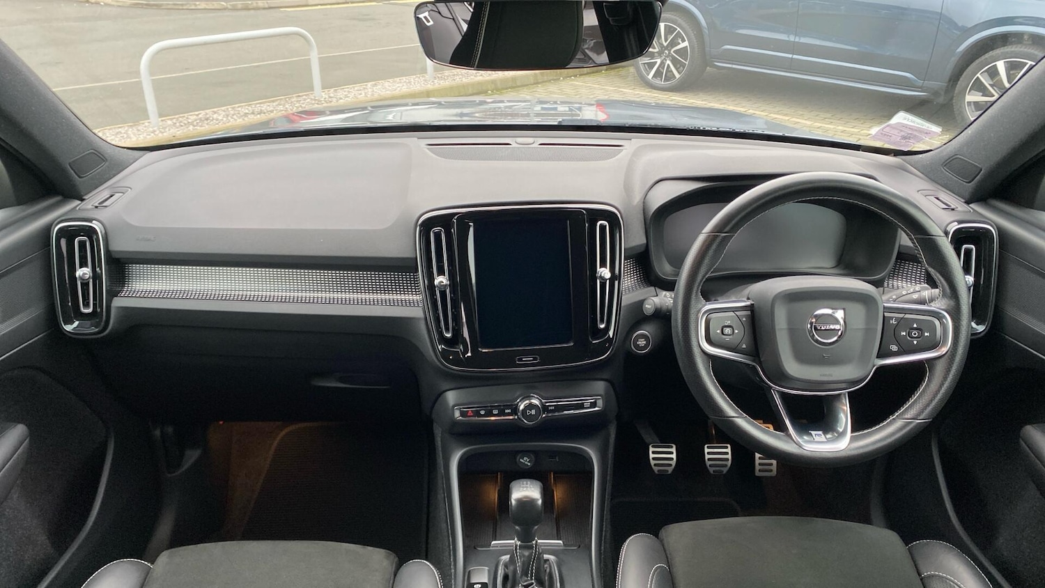 Used Volvo XC40 2019 for sale - 77120190: Photo 42