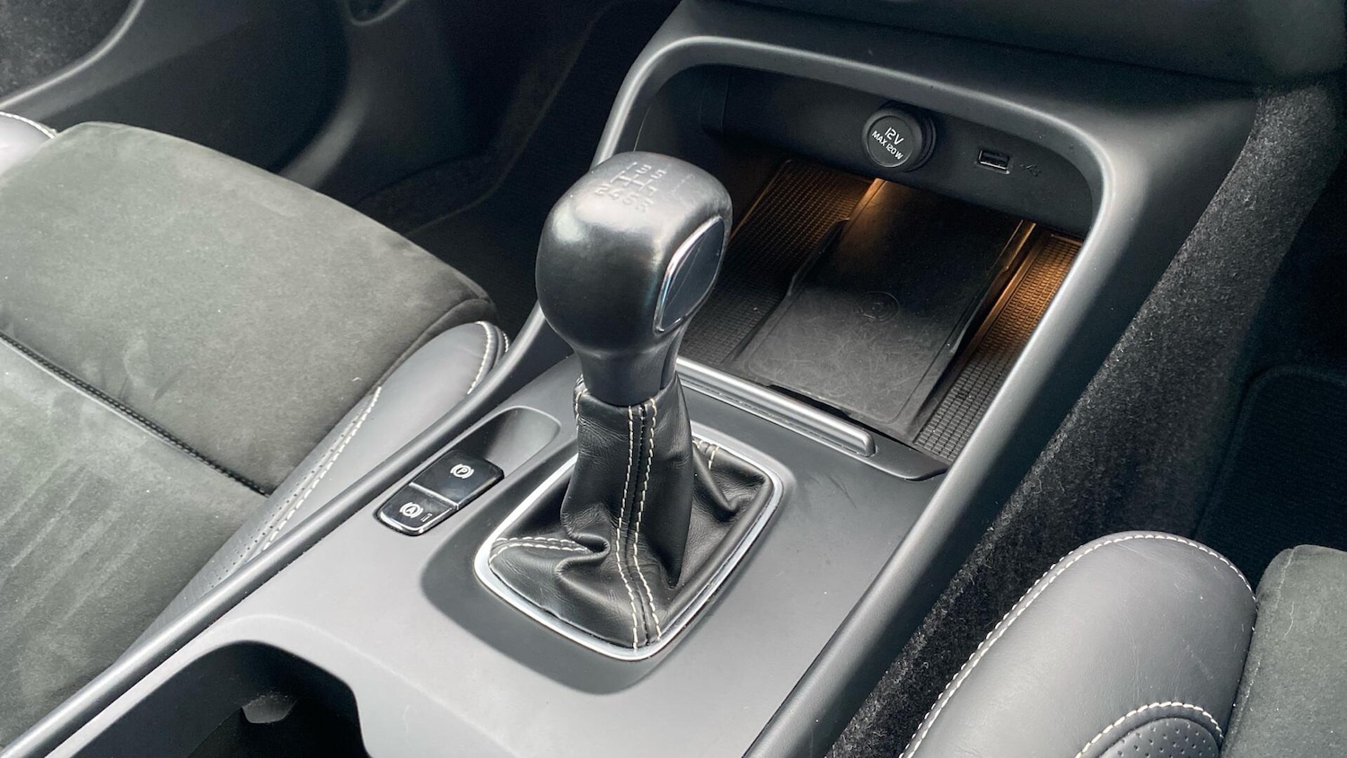 Used Volvo XC40 2019 for sale - 77120190: Photo 63