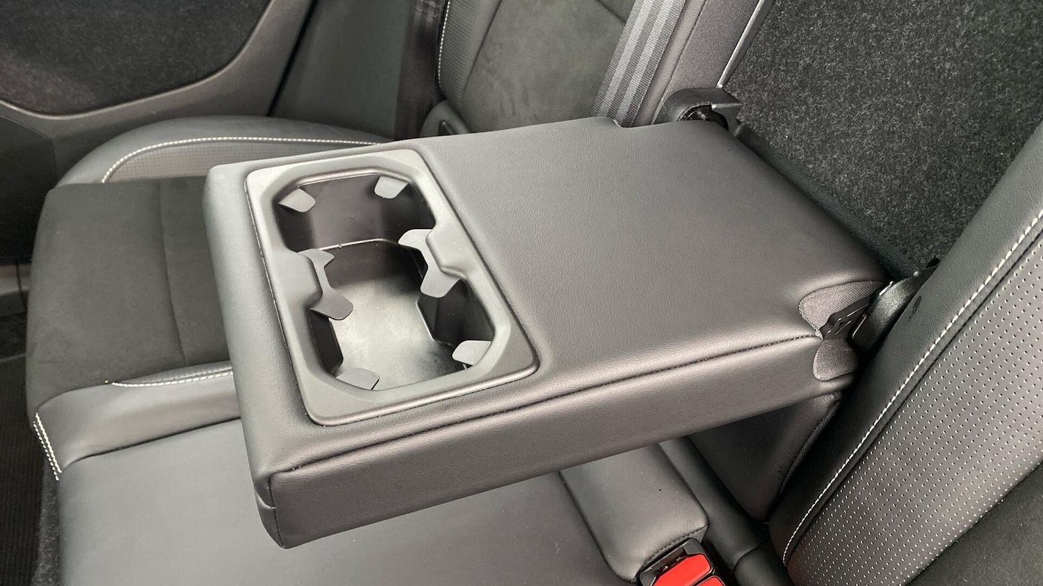 Used Volvo XC40 2019 for sale - 77120190: Photo 69