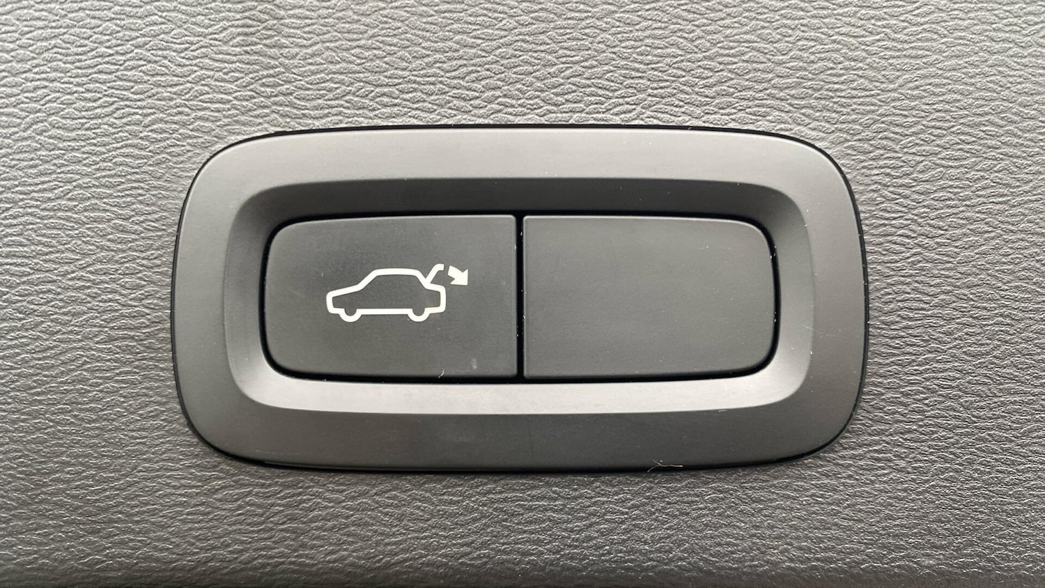 Used Volvo XC40 2019 for sale - 77120190: Photo 70