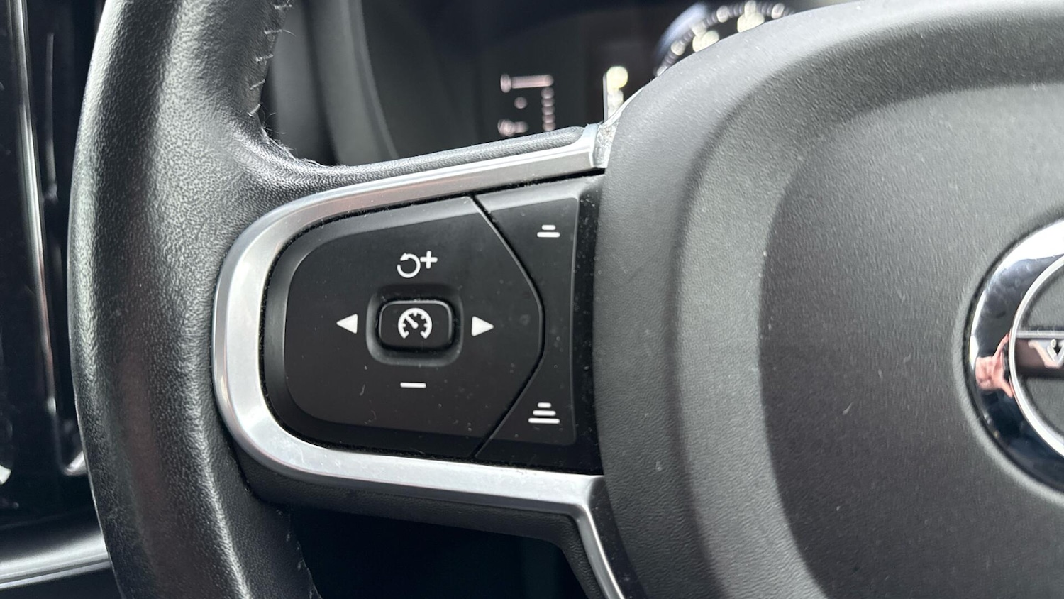 Used Volvo XC60 2018 for sale - 77060414: Photo 19