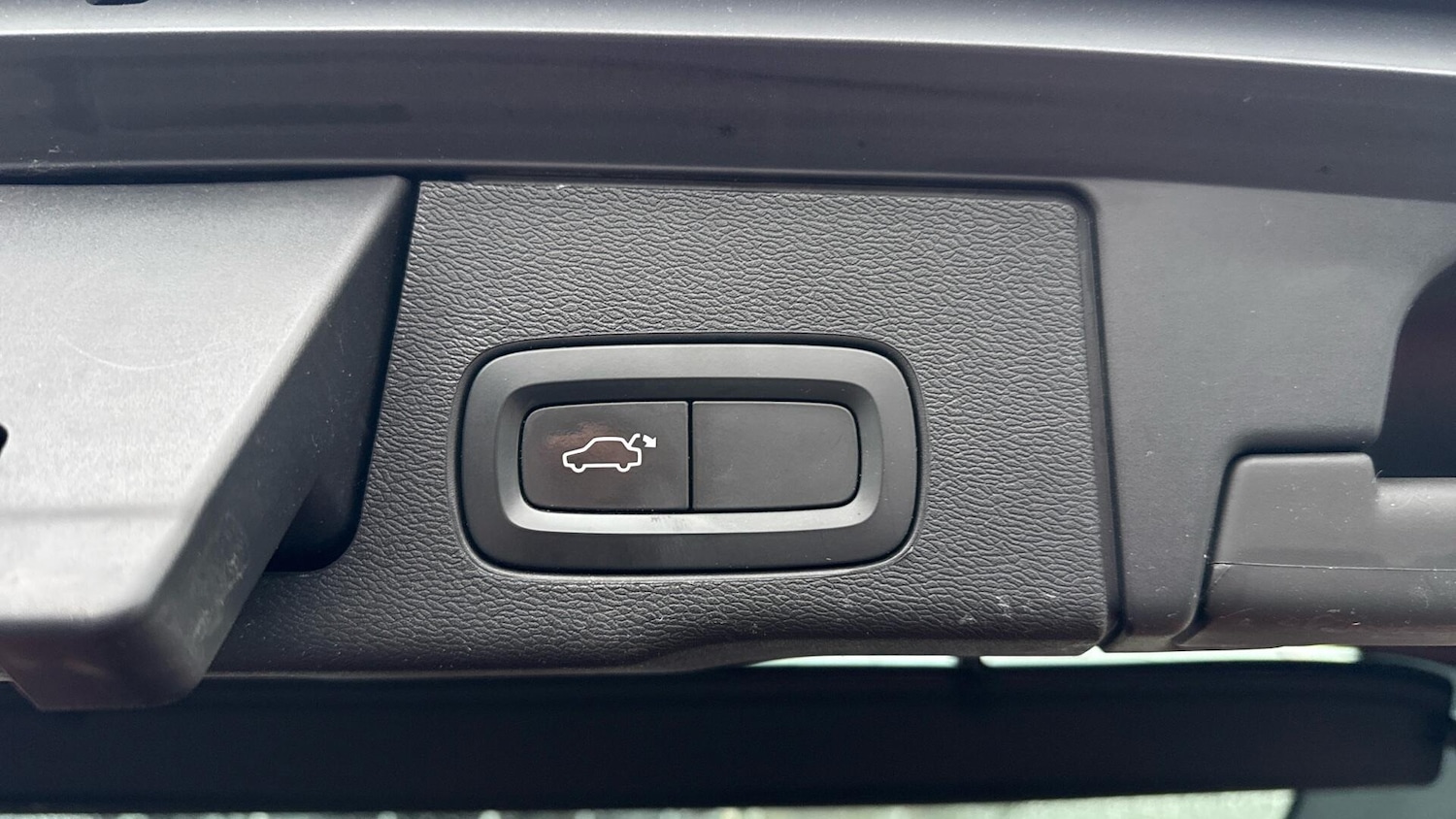 Used Volvo XC60 2018 for sale - 77060414: Photo 28