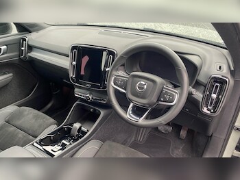 Used Volvo XC40 2022 for sale - 75990068: Photo