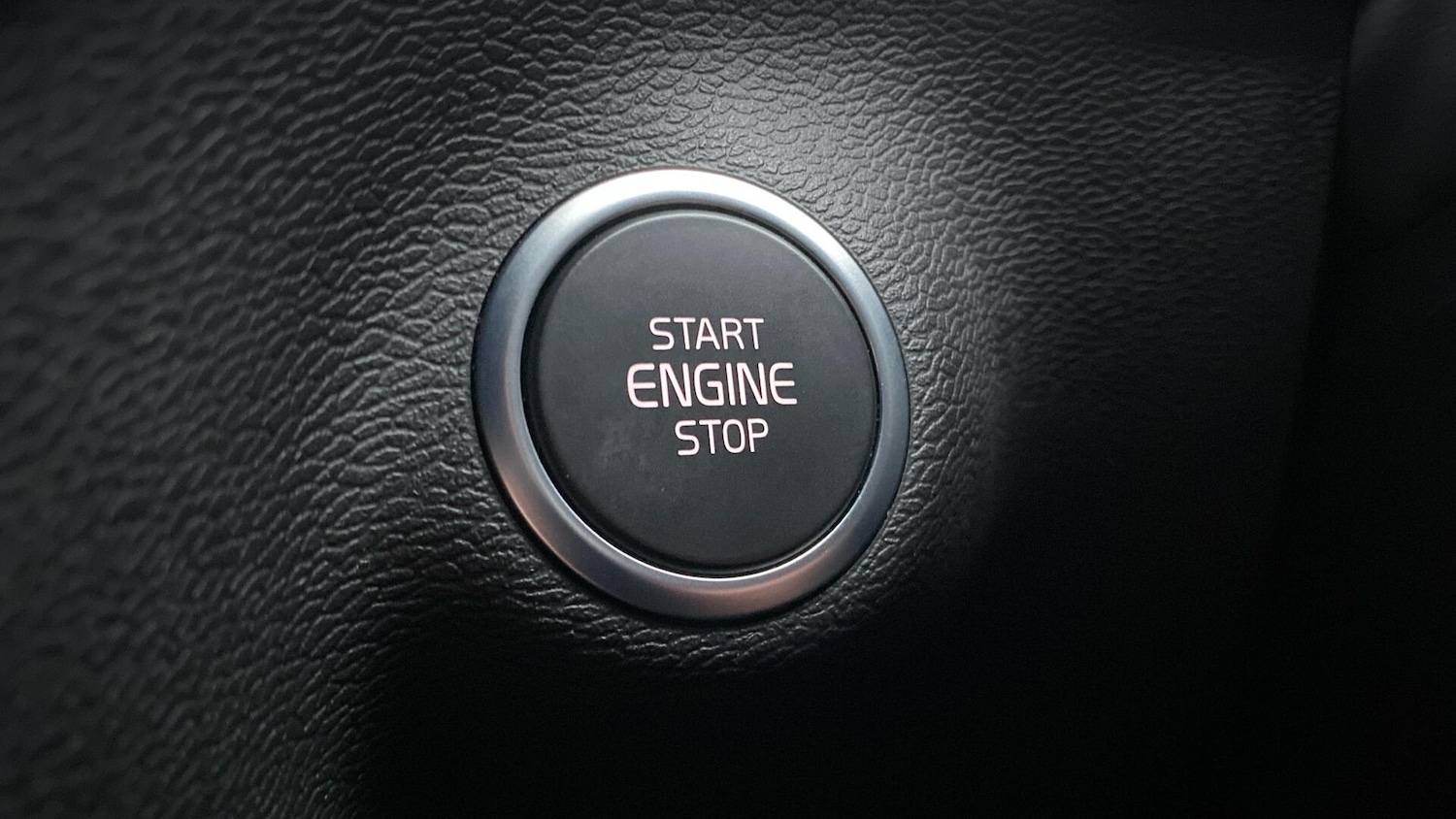 Used Volvo XC40 for sale - 77266943: Photo 26