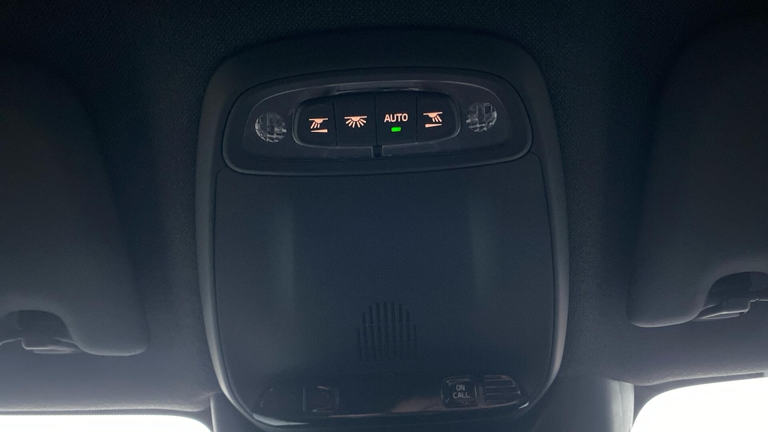 Used Volvo XC40 for sale - 77266943: Photo 27